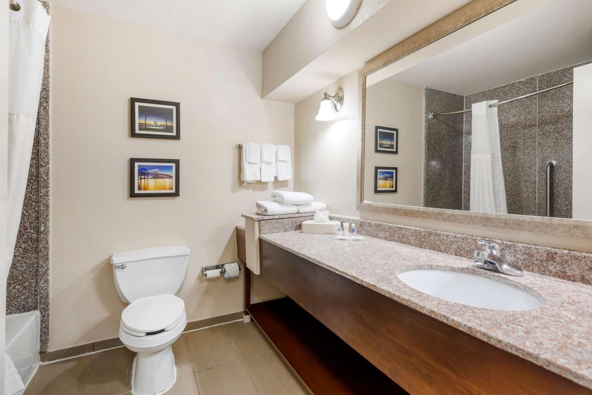 Comfort Suites Port Allen - Baton Rouge Екстериор снимка