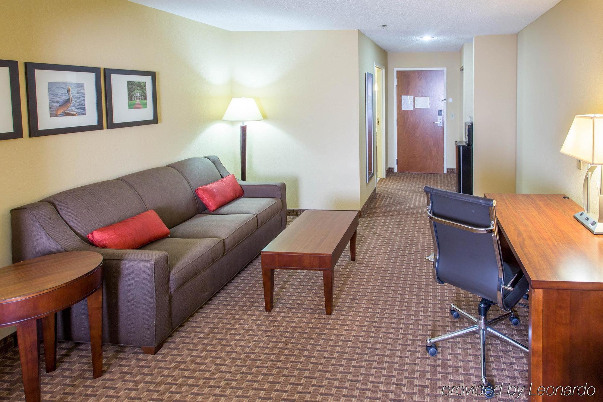 Comfort Suites Port Allen - Baton Rouge Екстериор снимка
